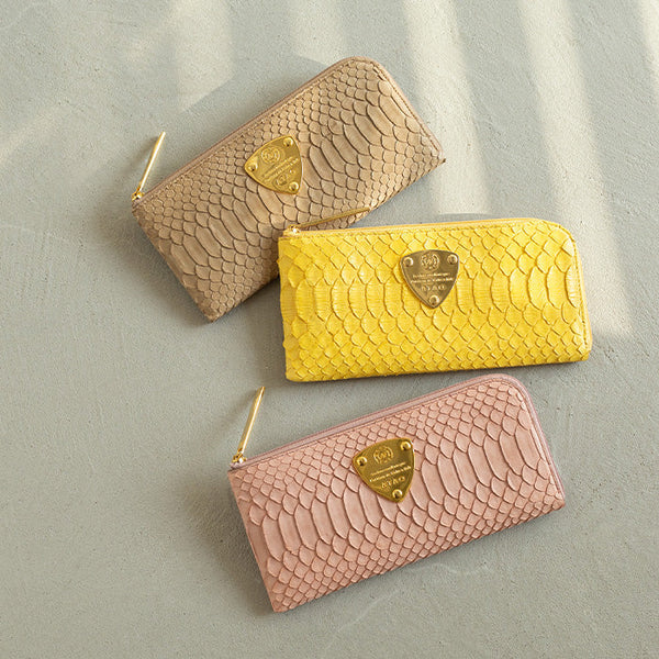 長財布なら薄型がおすすめ!薄型長財布の特徴と選び方のコツ、おすすめアイテムを5つご紹介します