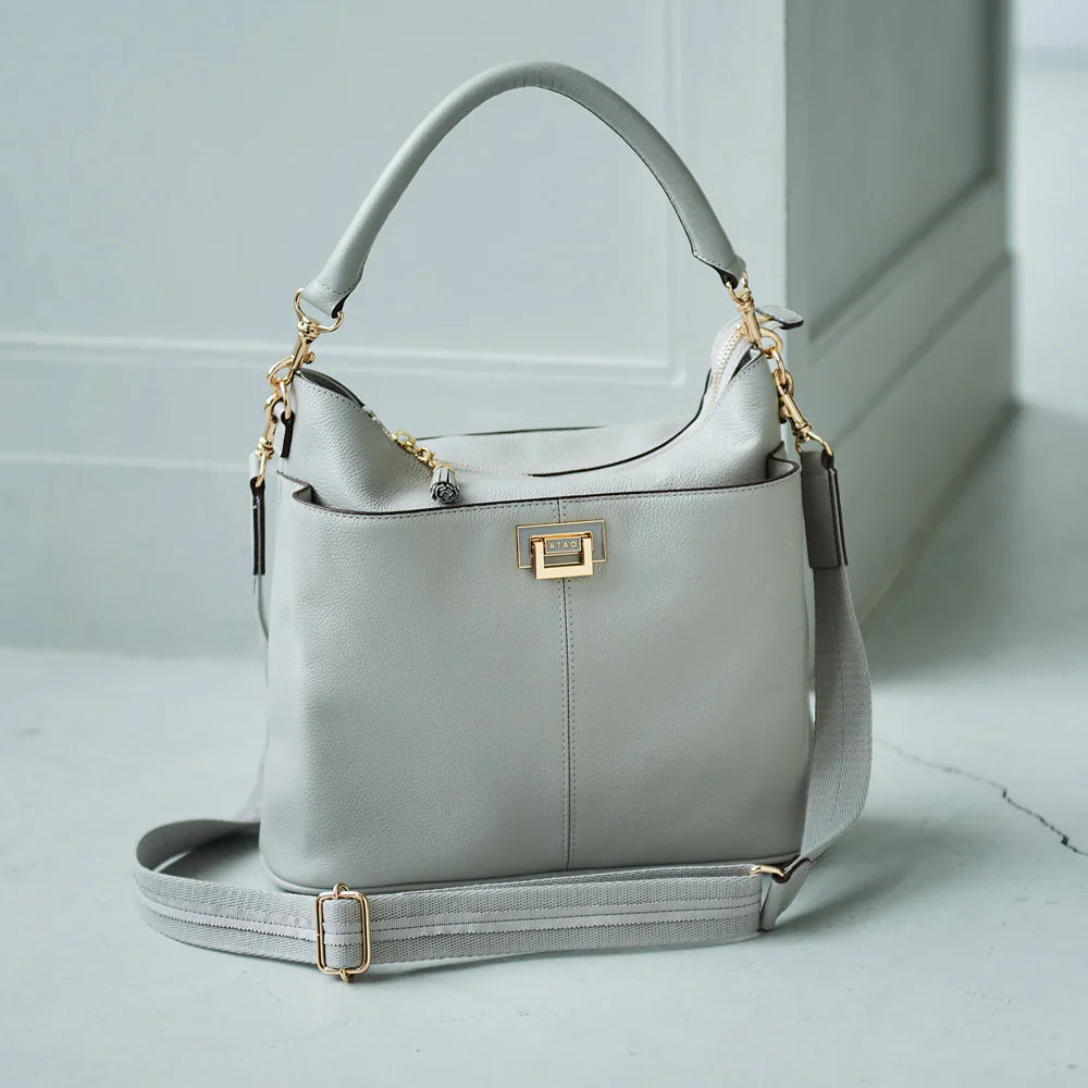 ATAO ヘビ革ショルダーバッグ クリーム色 ATAO ヘビ革ショルダーバッグ クリーム色 口コミ・レビューで