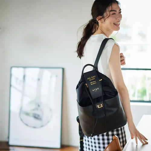 黒リュックは合わせやすくて人気!魅力や素材をご紹介します