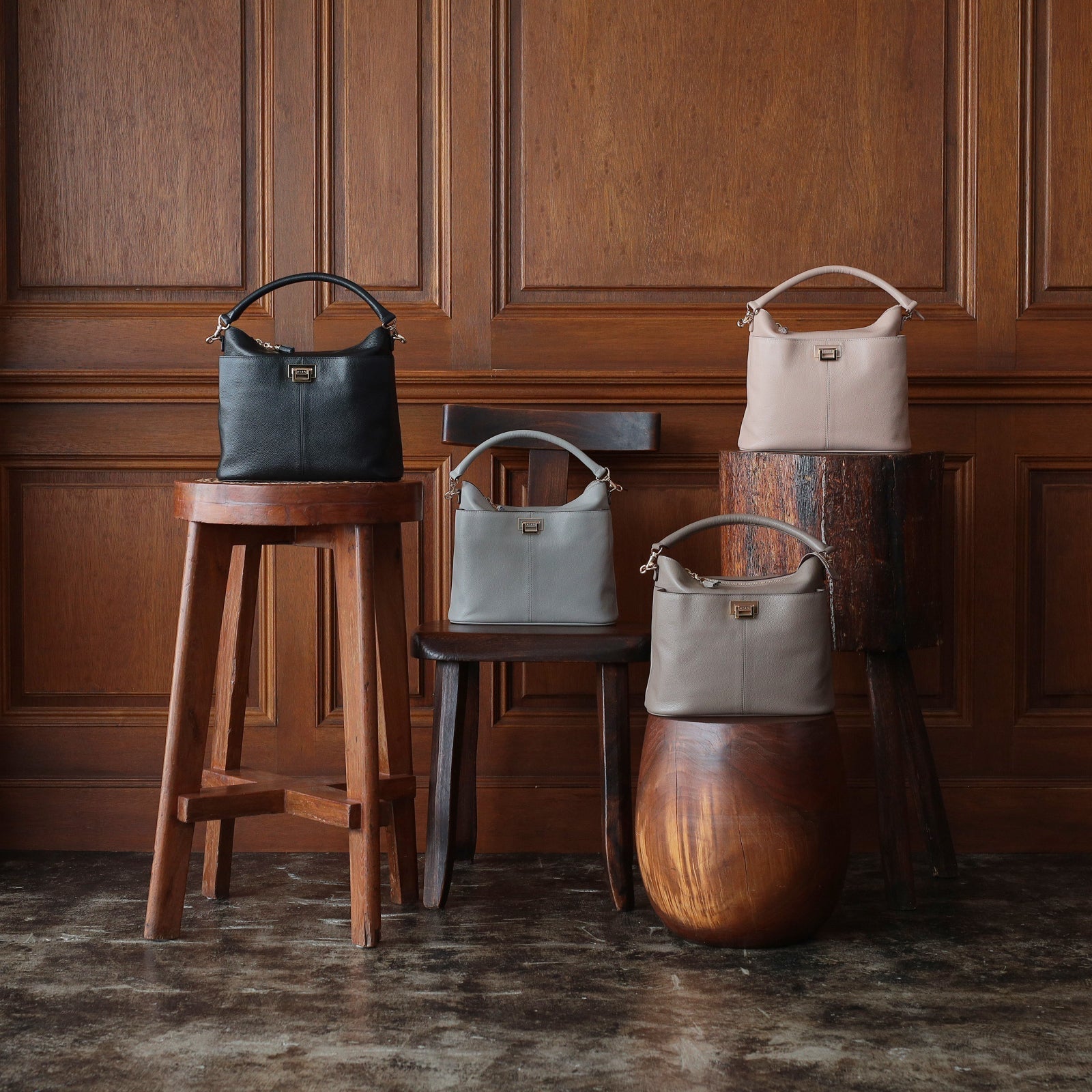 ウィークエンド』が人気No.1を更新し続ける理由ー大人のバッグ選びー