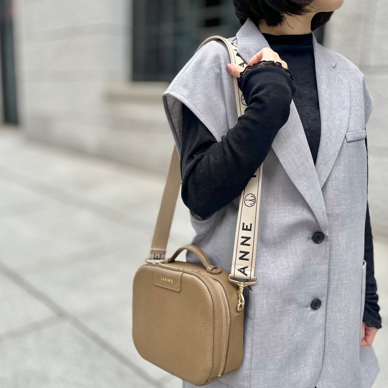 スタッフリアル購入品】IANNEのトランクポシェット・シュペット – ATAO