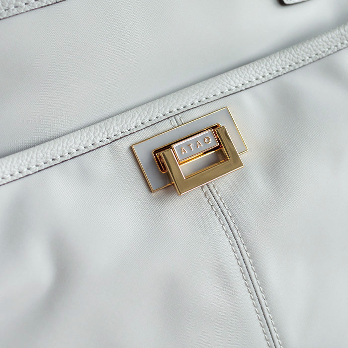 スタッフも絶賛!万能ナイロントート|エニーデイ