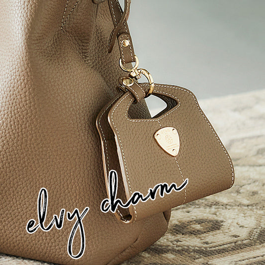 ATAOのアイコンバッグが小物が入るバッグチャームに!elvyチャーム