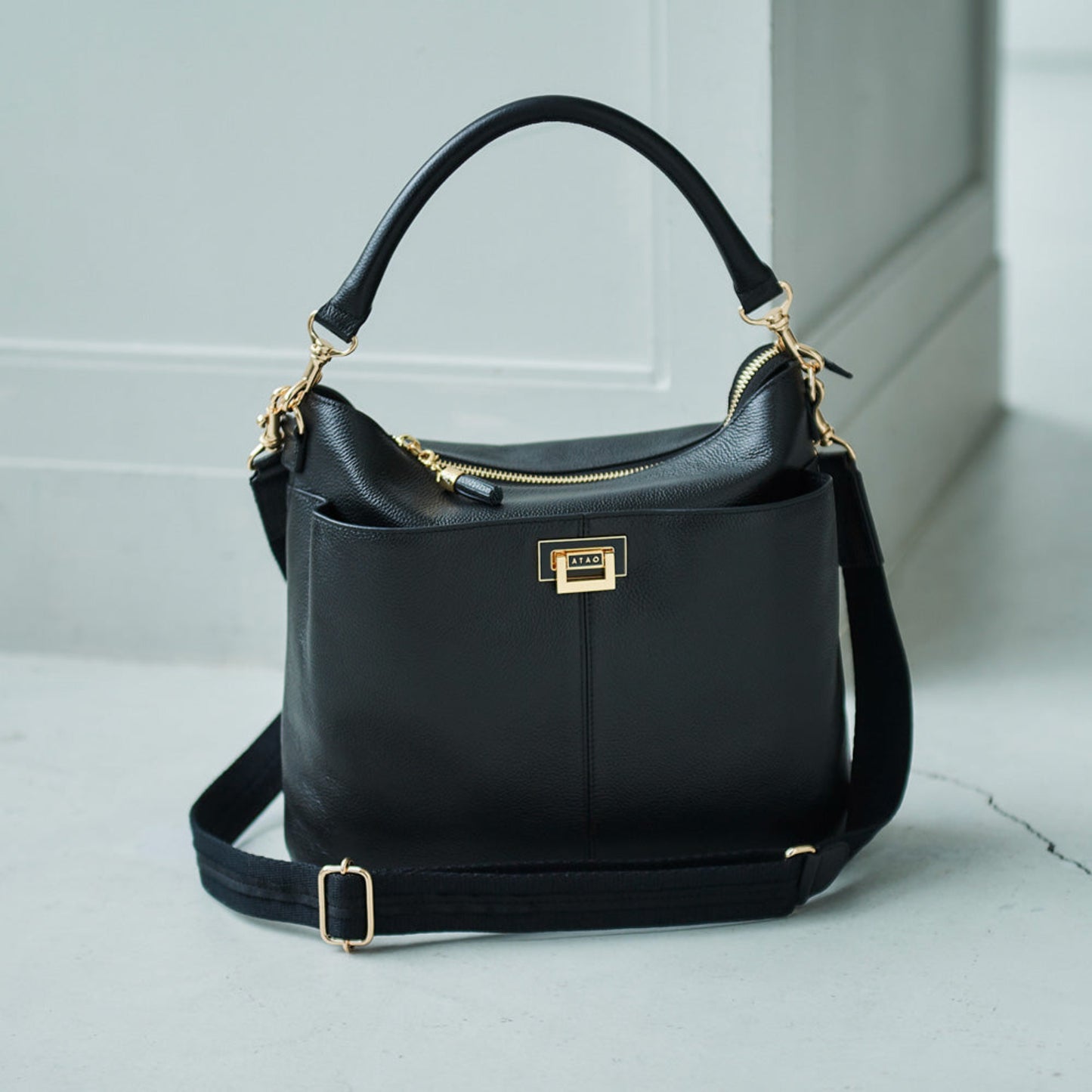 ATAOで人気No;1の2wayバッグ|水にも汚れにも強い撥水レザー|WEEKEND(ウィークエンド)