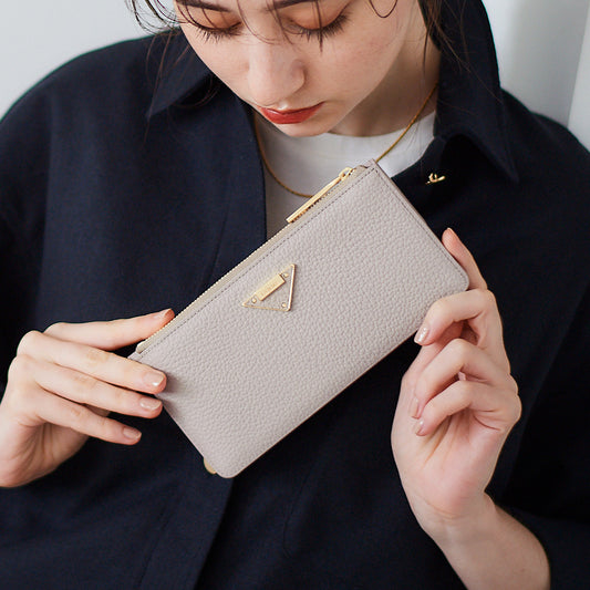 エマ(ema)/カードケースのような長財布