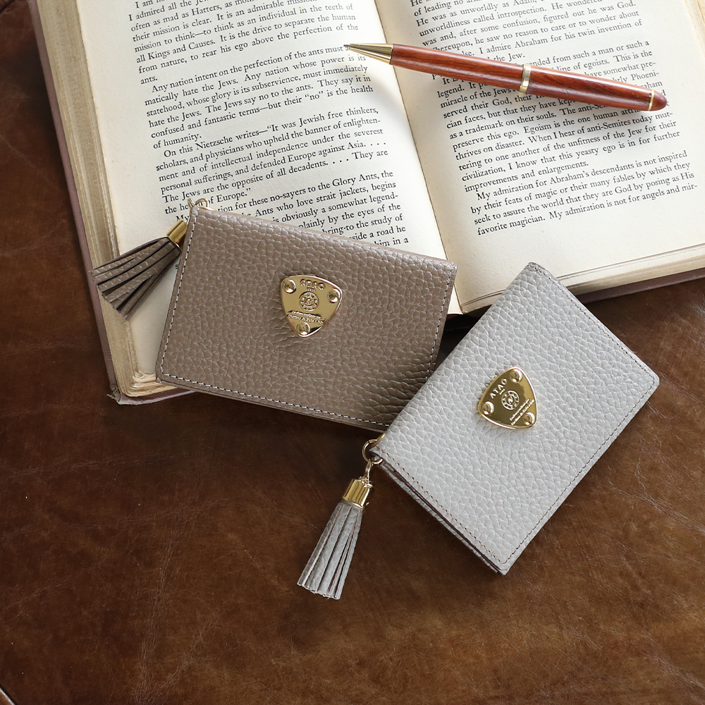 チャオ(名刺入れ) – ATAO LAND+(アタオランドプラス)公式オンライン チャオ(名刺入れ) – ATAO LAND+(アタオランドプラス)公式オンライン