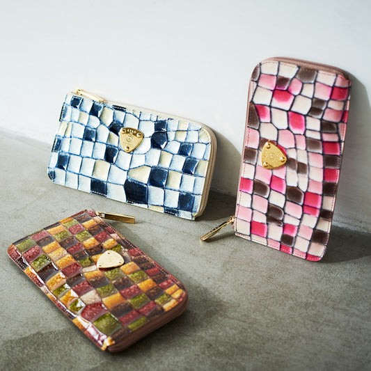 slimo(スリモ)ヴィトロ/大聖堂のステンドグラスがイメージのレザー