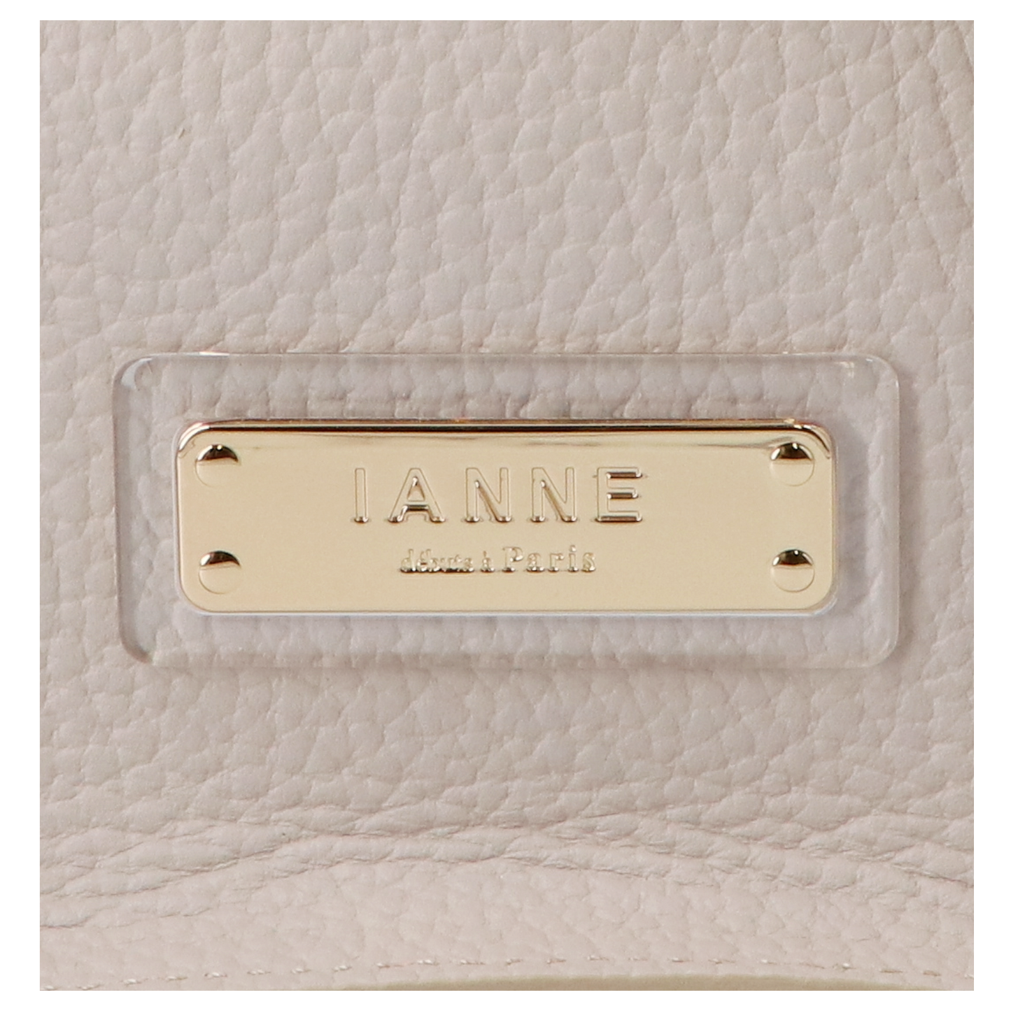 オリビア(OLIVIA)