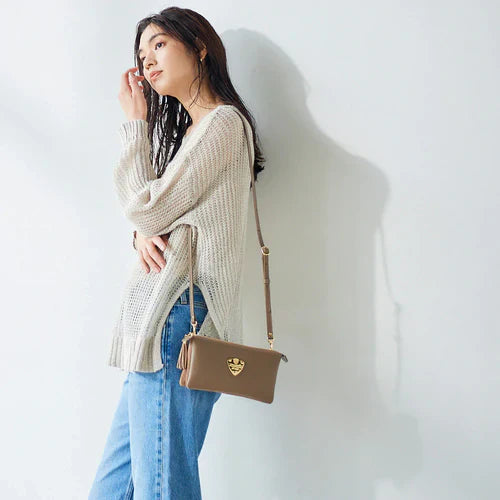 ポシェットバッグが欲しい人必見！ATAO（アタオ）おすすめのポシェットバッグやカラーについて詳しく紹介します