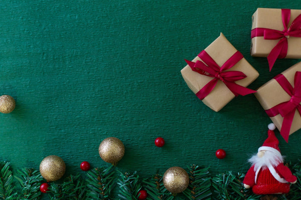 女性にぴったりのクリスマスプレゼントを知りたい！贈る相手別のおすすめ小物・財布・バッグの例を紹介します