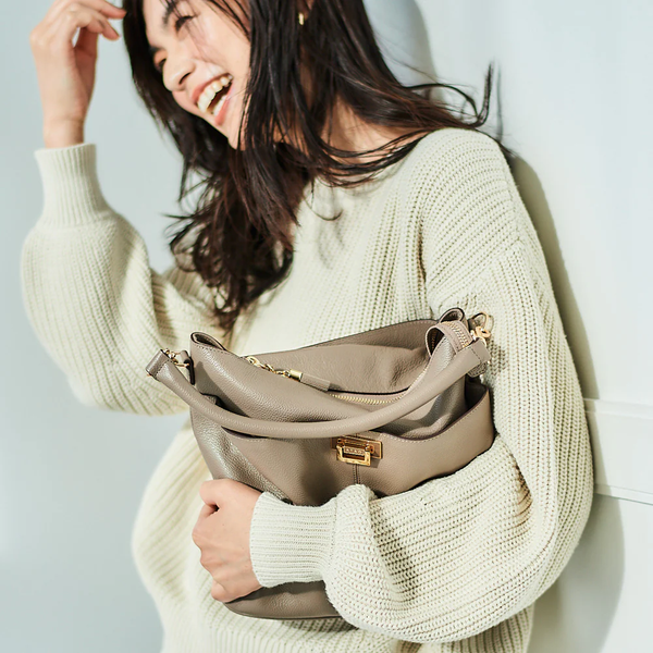 【2026】大人の女性に似合う春バッグの名品5選