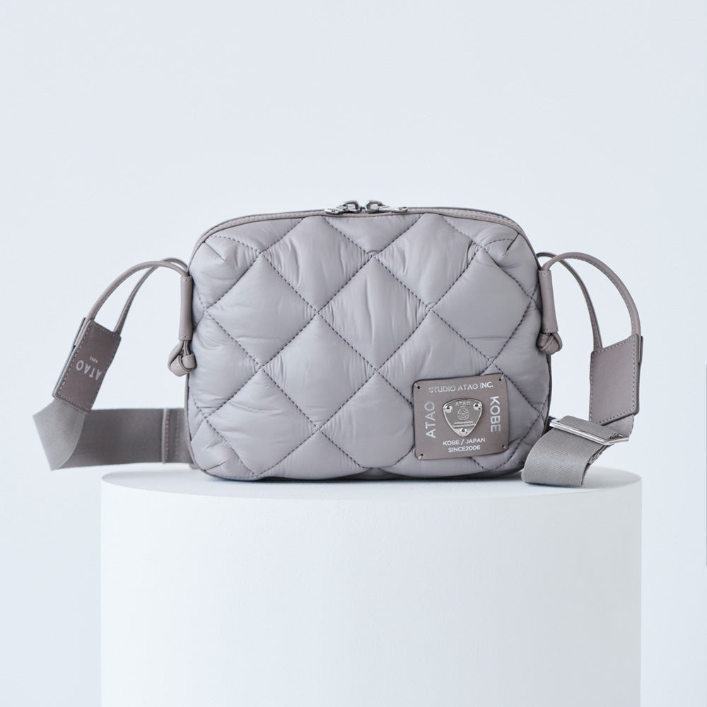 Xmas限定｜大人気ショルダーバッグ「コラッツァ」に限定カラー