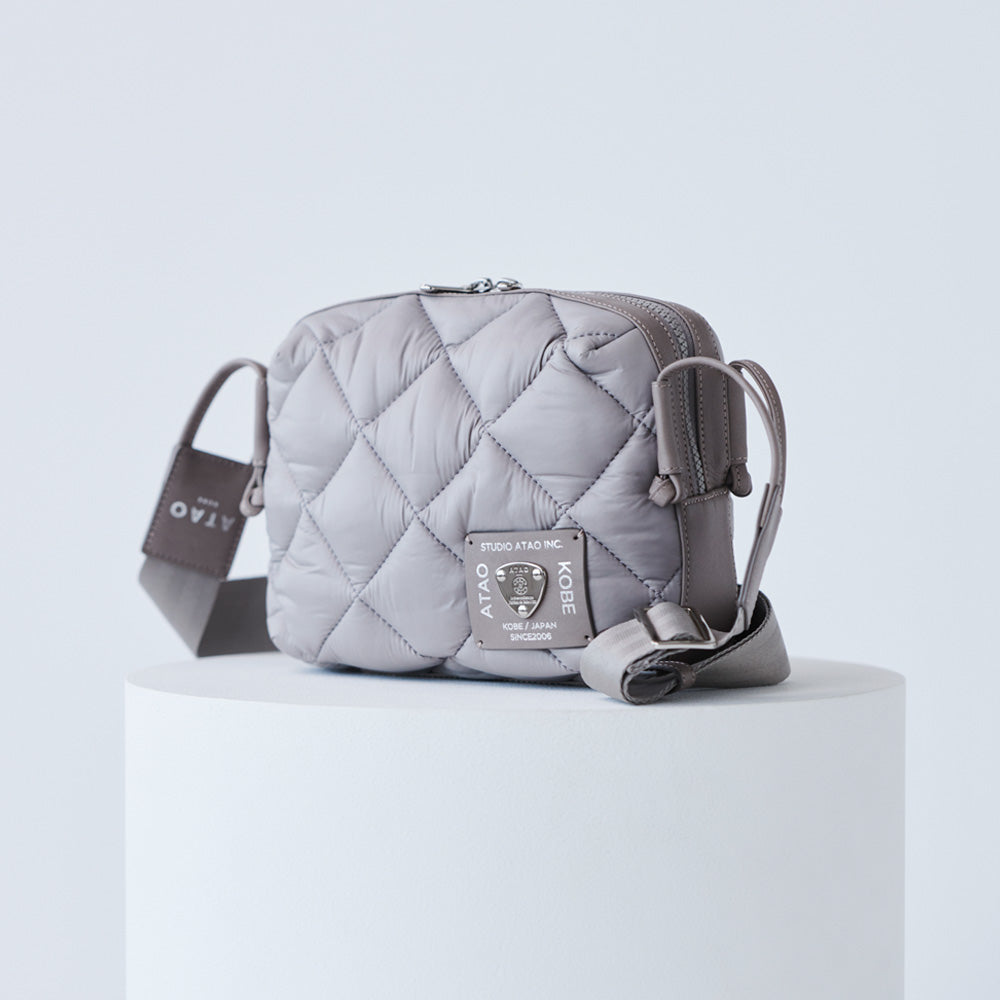 Xmas限定｜大人気ショルダーバッグ「コラッツァ」に限定カラー