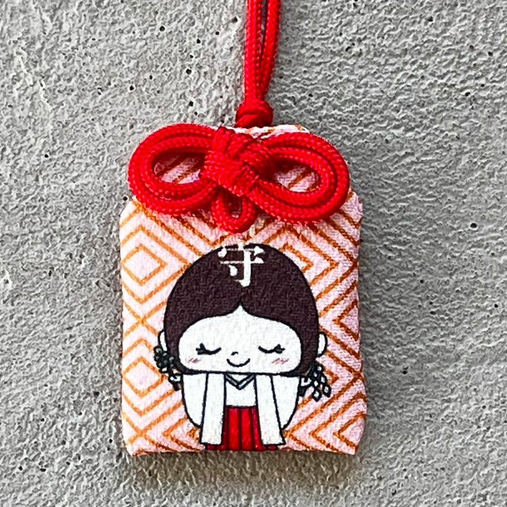 蛇革が入った京都発の「お守り」