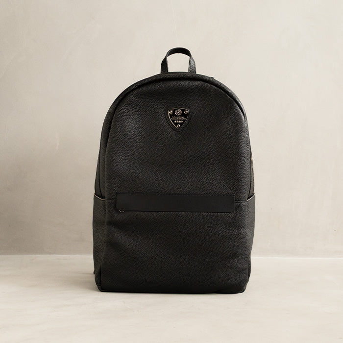◇美品◇ATAO◇シャトル レザーリュック ◇BLACK◇B4対応 - メルカリ