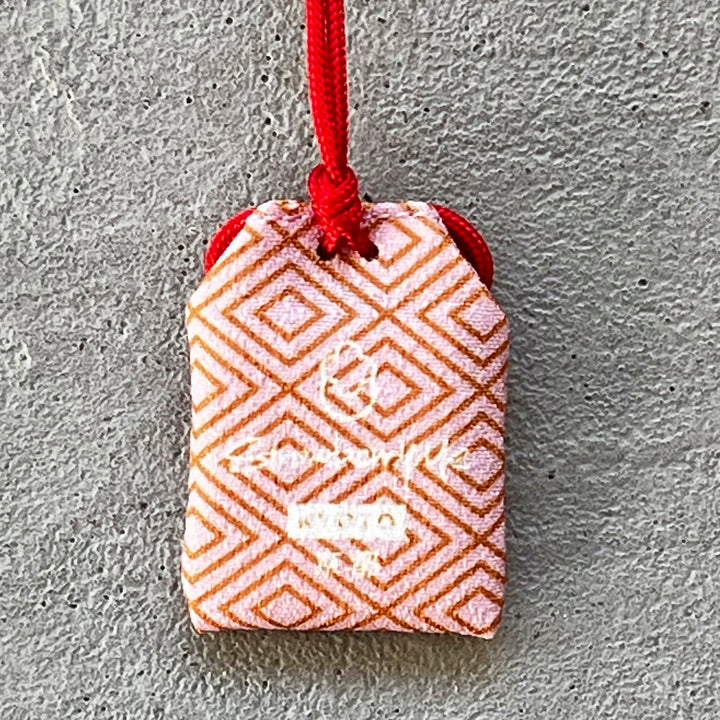 蛇革が入った京都発の「お守り」 – ATAO LAND+(アタオランドプラス