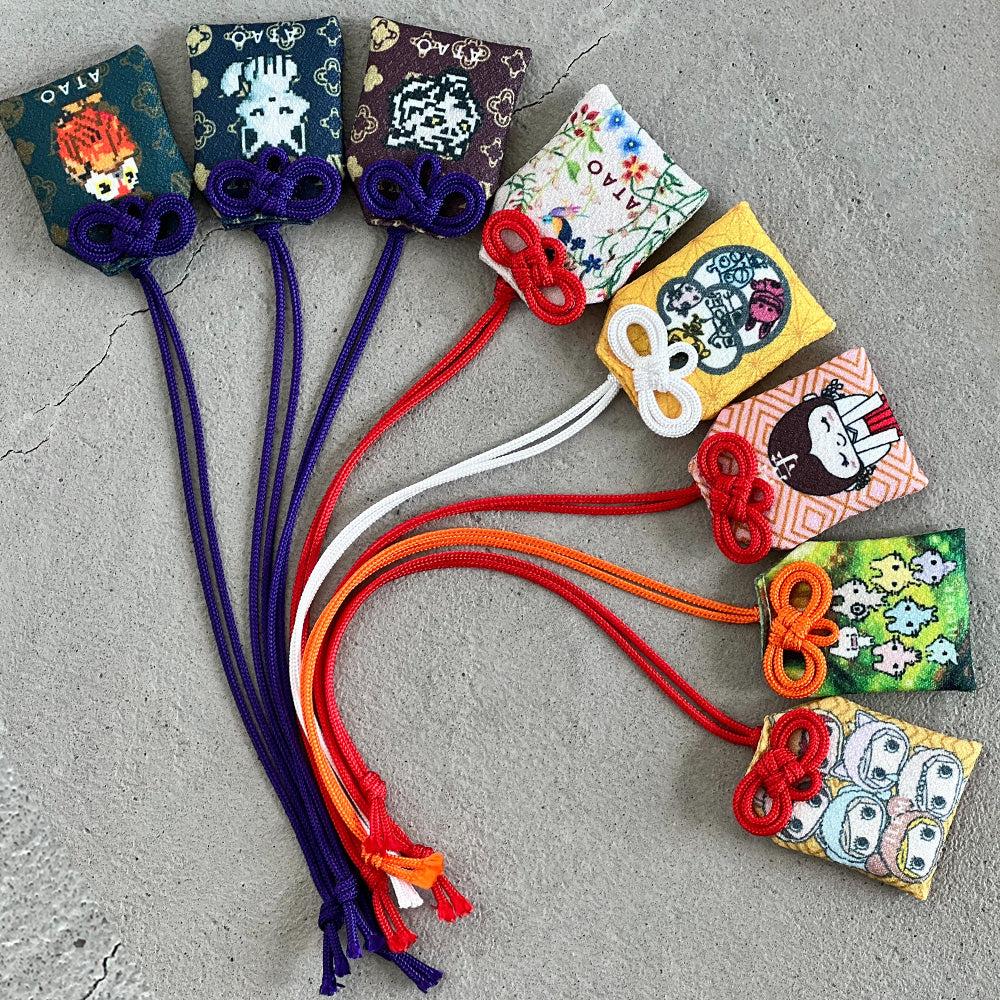 蛇革が入った京都発の「お守り」